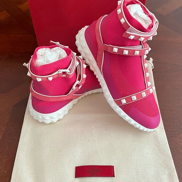 Valentino Garavani Rockstud High-top Sneakers In Pink - Picture 2 of 10